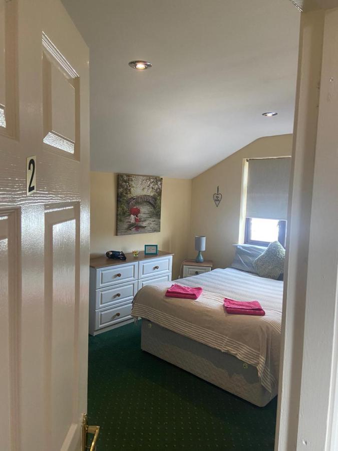 גלוואיי Edwards Cosy B&B מראה חיצוני תמונה