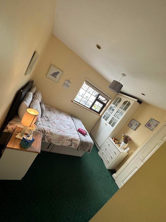 גלוואיי Edwards Cosy B&B מראה חיצוני תמונה