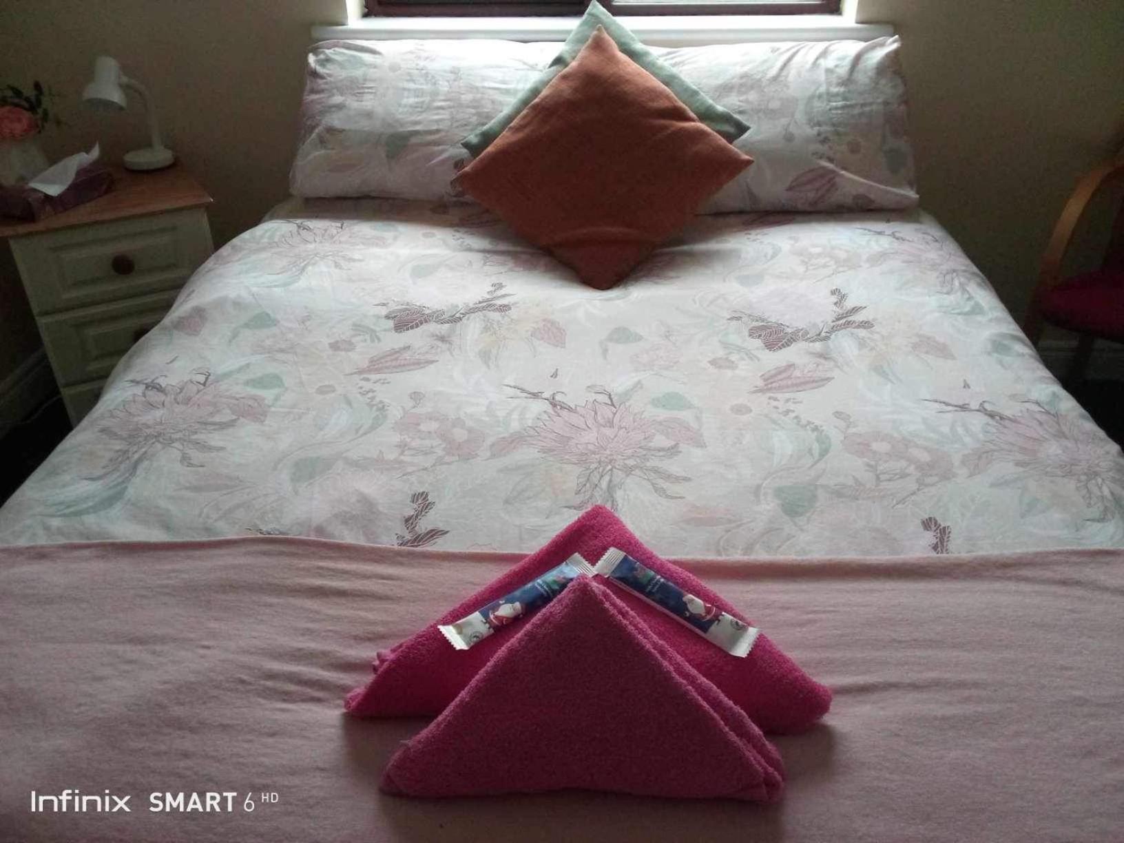 גלוואיי Edwards Cosy B&B מראה חיצוני תמונה
