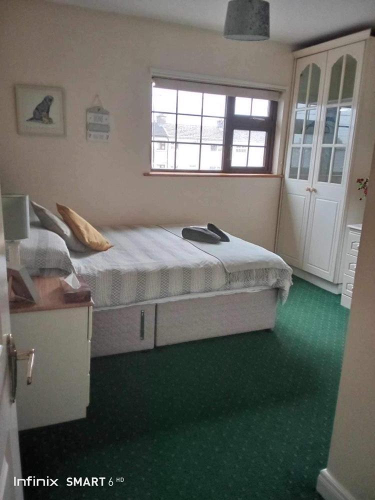 גלוואיי Edwards Cosy B&B מראה חיצוני תמונה