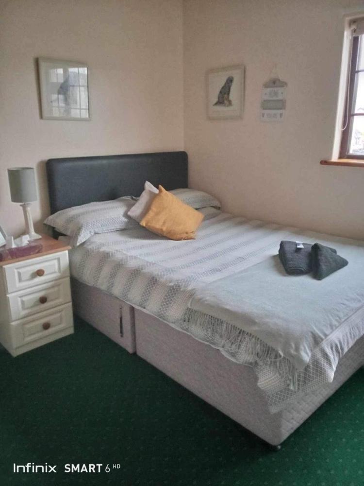 גלוואיי Edwards Cosy B&B מראה חיצוני תמונה