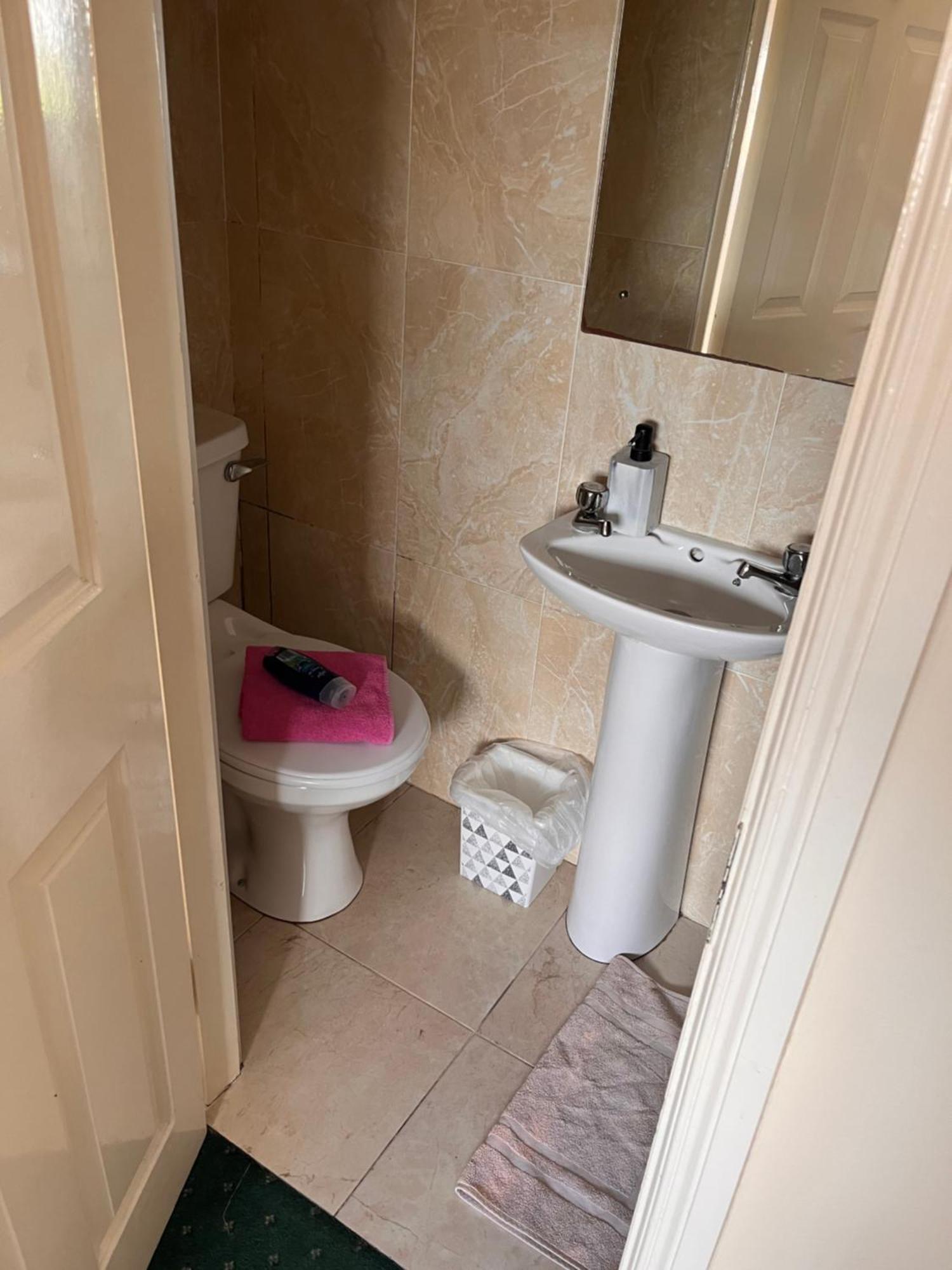 גלוואיי Edwards Cosy B&B מראה חיצוני תמונה
